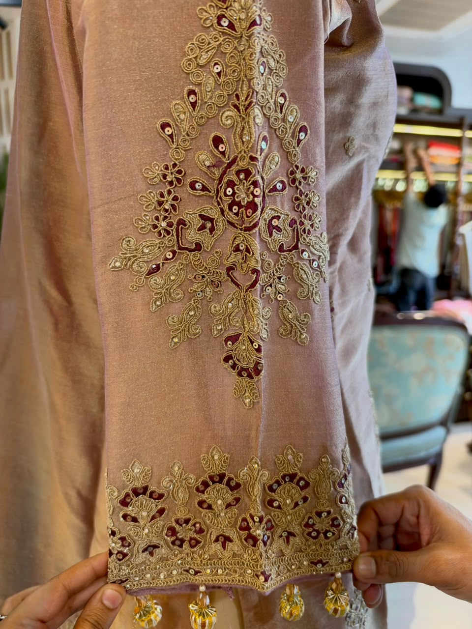 Elegant ensemble is crafted in a beautiful lavender Tissue Silk